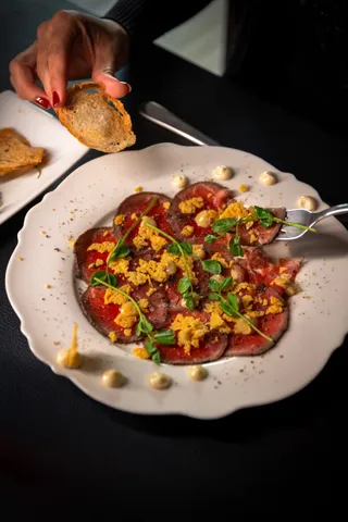 Carpaccio di Manzo Con Dijon Tartufata